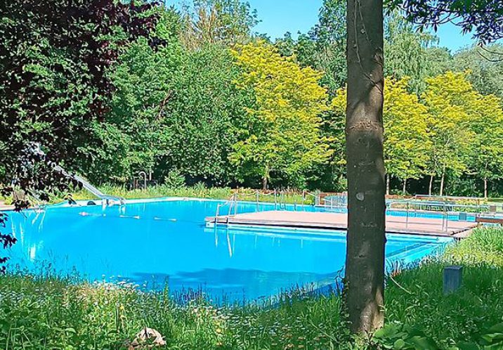 Freibad Unter der Alten Burg ©Ballhaus Aschersleben